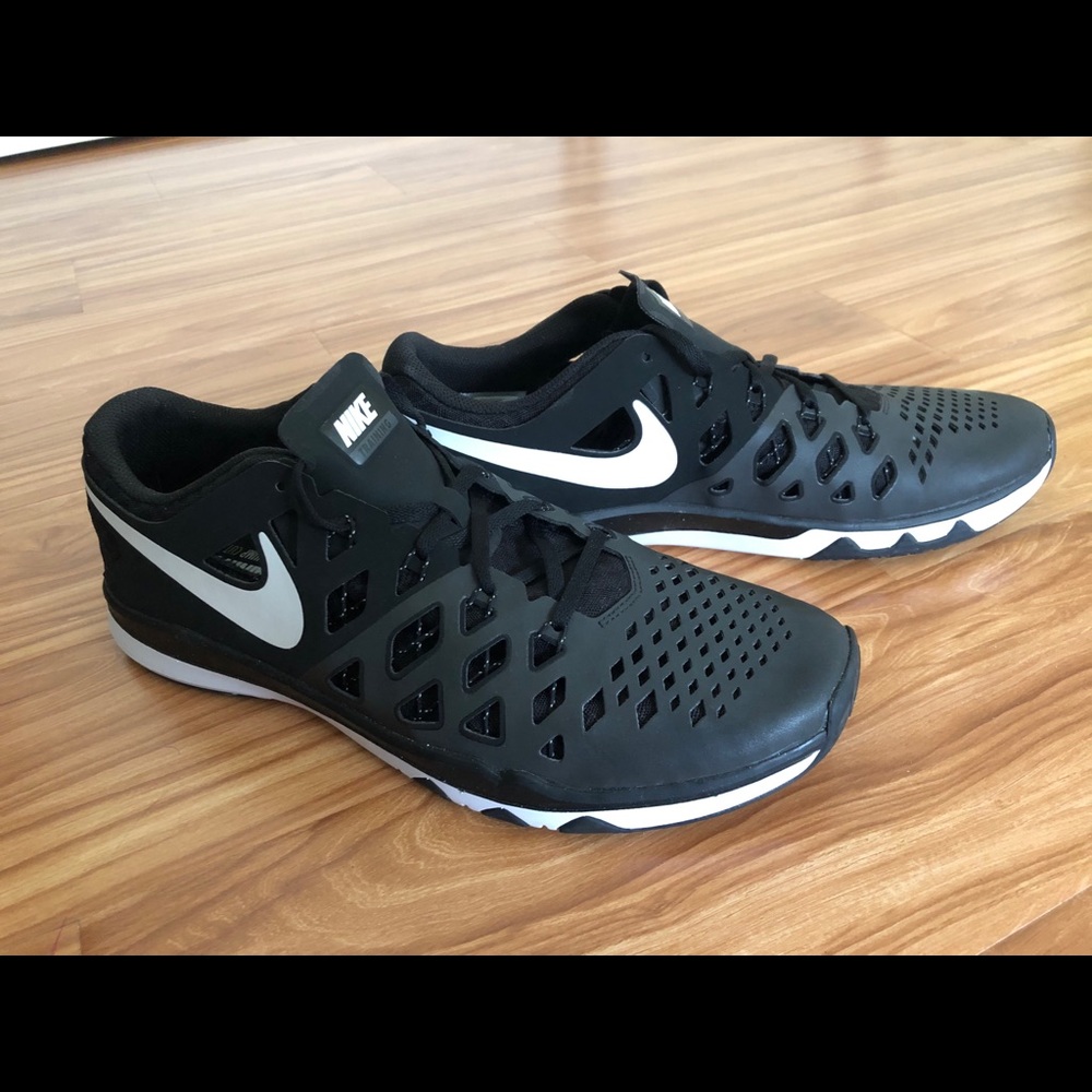 Nike Train Speed 4